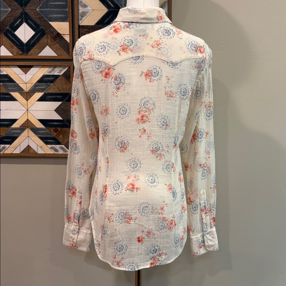 Ralph Lauren Cream Floral Lace Semi-Sheer Button Up Top Blouse size 6 - Picture 7 of 14